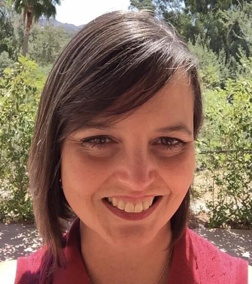 Headshot Julie Wesley garden 1